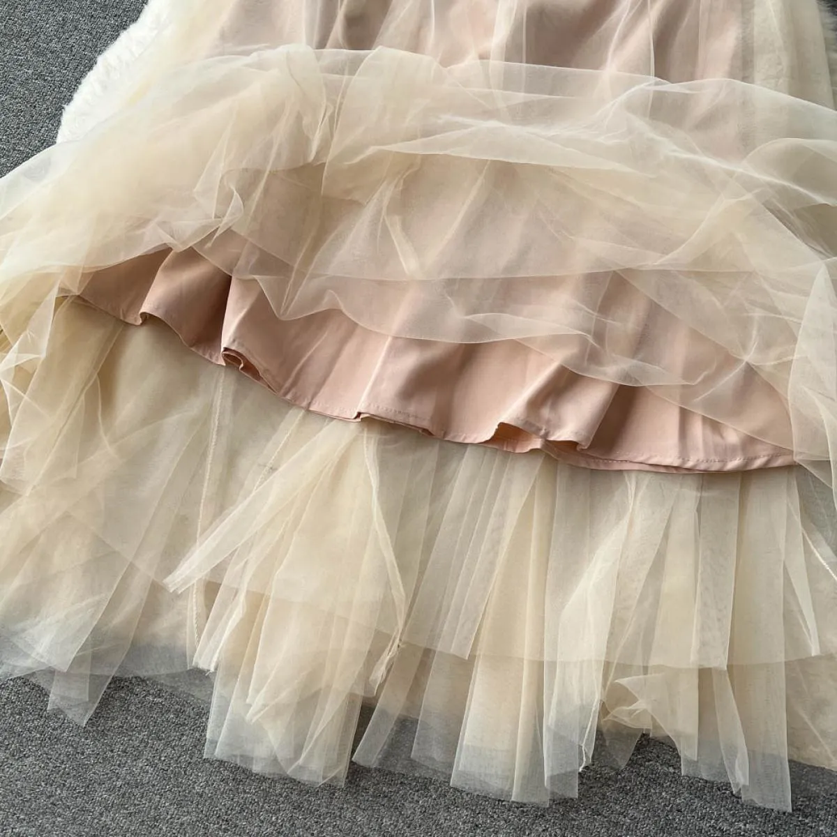 Abito lungo estivo in tulle per donna Beige traforato patchwork di pizzo midi abiti da ballo femminili ricami da sera di lusso