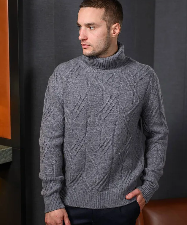 Cashmere&Whiskey Maglione grigio realizzato in cashmere con motivo strutturato MU8821305341LO