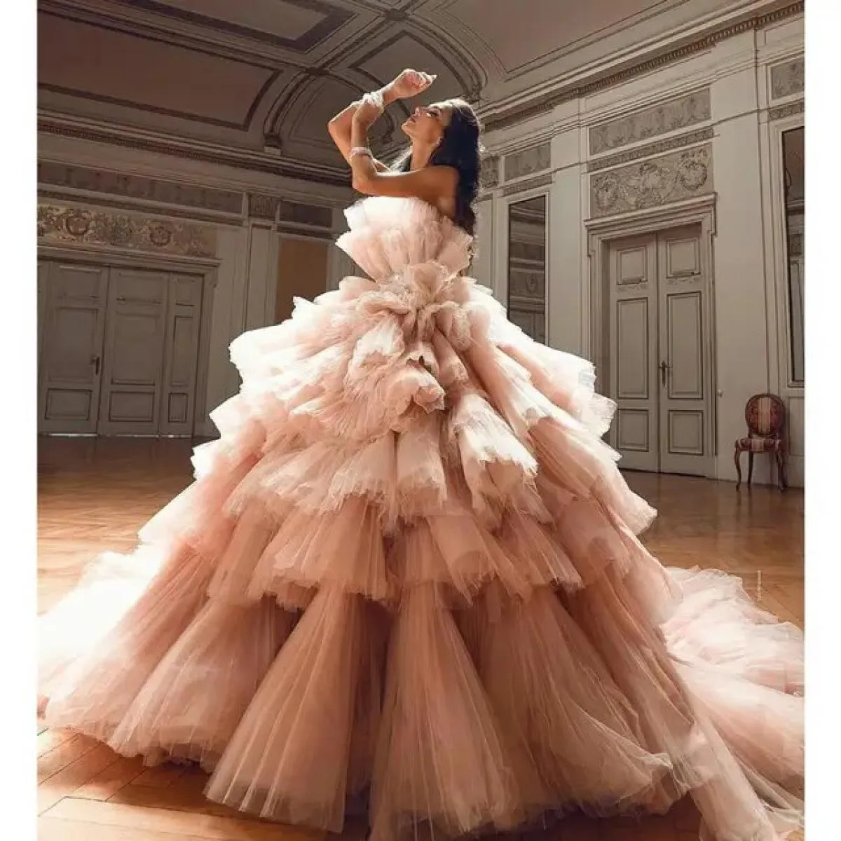 Haute Couture Abito da sposa in tulle con volant Extra Lush Abito da ballo di lusso a strati Puffy Tulle Abiti senza spalline Ab